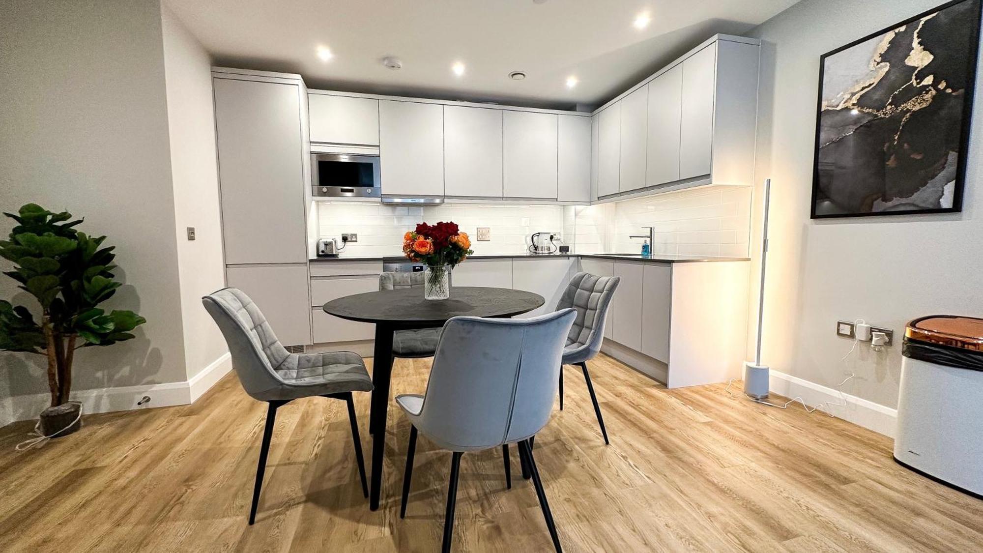 Duplex 3Bed 3Bath Modern Fast Wifi - Luxurylondonstays Εξωτερικό φωτογραφία